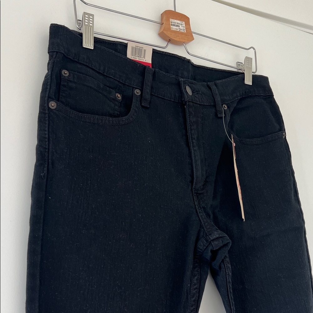 Levi's Men's Dark Denim Jeans Size 34x30 - Picture 3 of 9